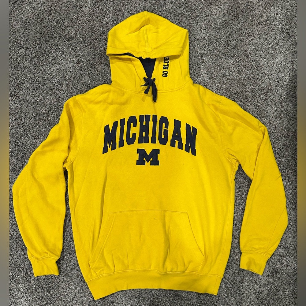 Medium Men’s Michigan Hoodie